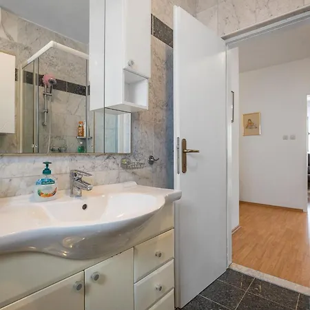 Jano Appartement Rakalj